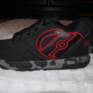 Heelys Youth Size 5 Black/Red Sneakers